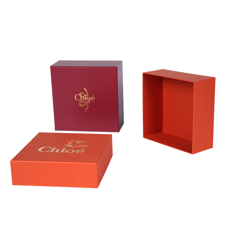 Scatola per imballaggio per la cura della pelle in carta dal design rigido con coperchio sollevabile di lusso con lamina d'oro in rilievo